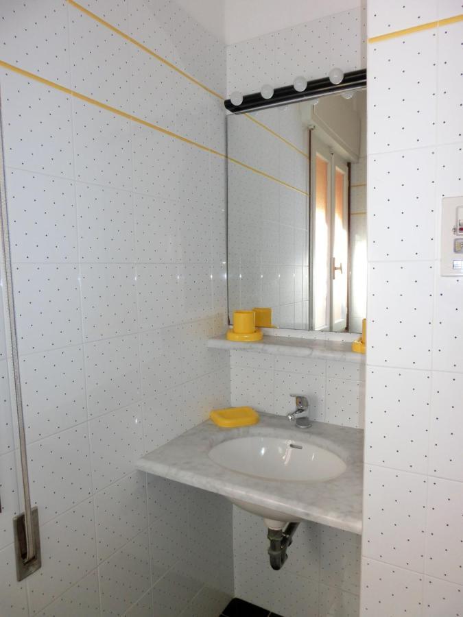 Nice Two-Bedroom Apartment 150M From The Beach Bibione Exterior foto